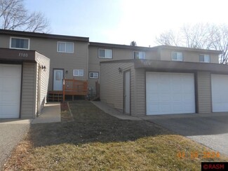 1976 Haughton Ave, North Mankato, MN 56003