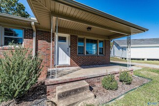 19151 E Limestone Rd, Athens, AL 35613