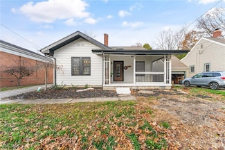 28 Scott St, Canfield, OH 44406