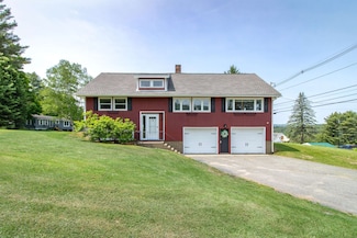 14 Ridgewood Dr, Saint Johnsbury, VT 05819