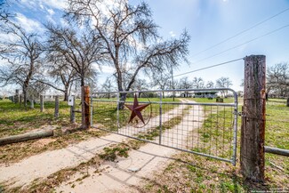 215 Marthas Ln, Somerset, TX 78069