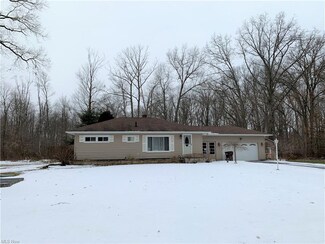 2314 Harding Ave, Newton Falls, OH 44444