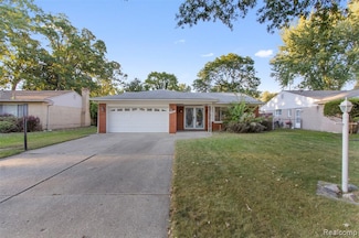 24840 Thorndyke St, Southfield, MI 48033