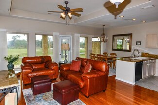 7 Golf House Rd, Laguna Vista, TX 78578