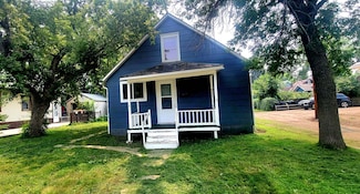 116 8th Ave NE, Aberdeen, SD 57401