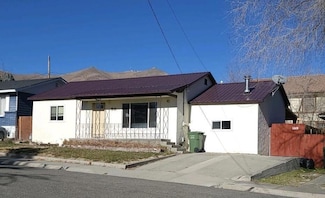 50 Bellevue Ave, Winnemucca, NV 89445