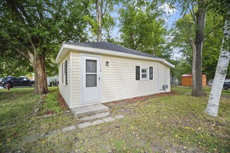 118 Charles St, Jackson, MI 49203