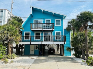 113 4th Ave, Saint Pete Beach, FL 33706