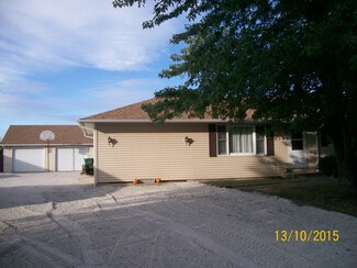 138 N Saint Louis St, Elwood, IL 60421