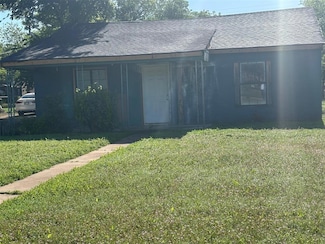 524 S 11th St, Frederick, OK 73542