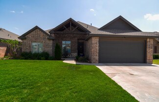 1120 17th St, Shallowater, TX 79363