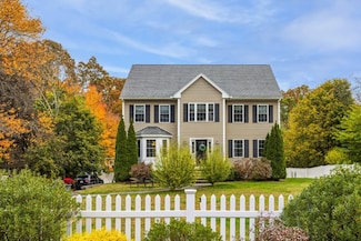 3 Gordon Rd, North Reading, MA 01864