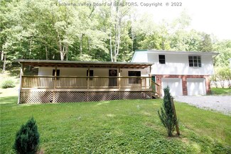 114 Cross Rd, Elkview, WV 25071