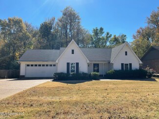 6610 Hickory Crest Dr, Walls, MS 38680