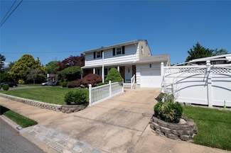 2083 Elm Place, Merrick, NY 11566