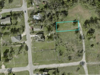 517 Murphy St, Taylor, TX 76574