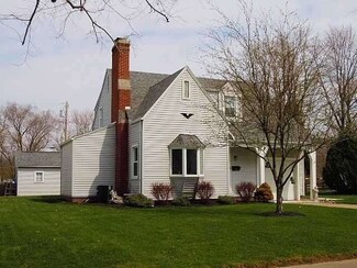 208 E 11th St, Genoa, OH 43430