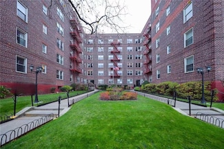 6801 Shore Rd Unit 2T, Brooklyn, NY 11220