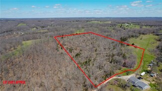 80 Adams Rd, Eldon, MO 65026