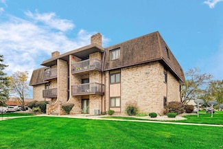 2306 Martha St Unit 101, Highland, IN 46322