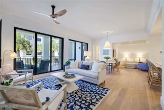 1135 3rd Ave S Unit 314, Naples, FL 34102