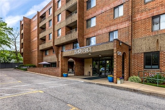5715 Beacon St Unit 508, Pittsburgh, PA 15217