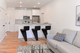 610 Mill St Unit 430, Belleville, NJ 07109