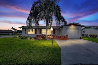 5126 Michael Dr, West Palm Beach, FL 33417