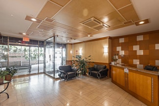 116-24 Grosvenor Ln Unit 8D, Richmond Hill, NY 11418