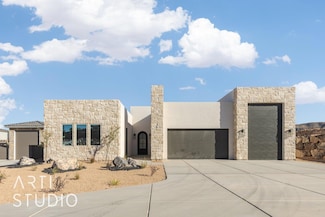 751 S Mountain View Dr, Hurricane, UT 84737