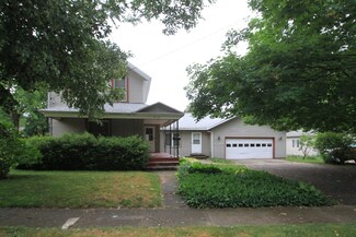 519 S North St, Otsego, MI 49078