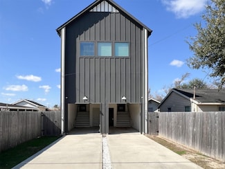 3407 Sakowitz St Unit A - B, Houston, TX 77026