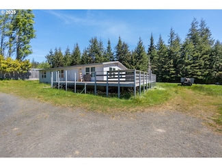 41931 Metta Ln, Port Orford, OR 97465