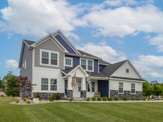 6736 Rapids Way St, Kalamazoo, MI 49009