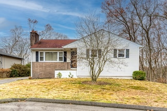 1024 Willard Rd, Orange, CT 06477