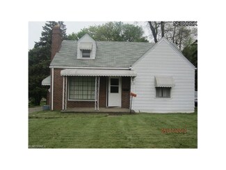 316 E Laclede Ave, Youngstown, OH 44507