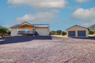 828 Co Rd 3144, Vernon, AZ 85940