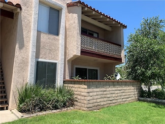 700 W La Veta Ave Unit N12, Orange, CA 92868