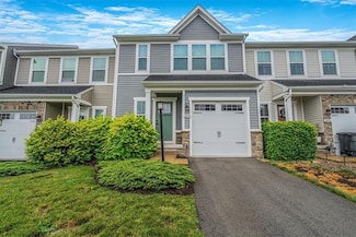 2058 Cade Dr, Monaca, PA 15061