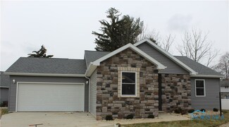 635 Pleasantview St St Unit 9, Upper Sandusky, OH 43351