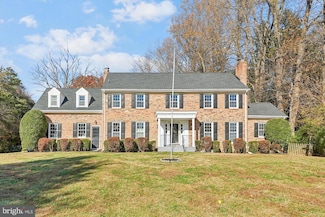 5709 Foggy Ln, Derwood, MD 20855