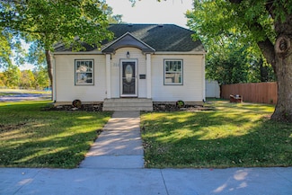 722 8th Ave E, Alexandria, MN 56308