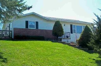 108 E Poplar Dr, Elizabeth, IL 61028
