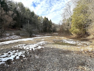 4076 Bulltown Rd, Murrysville, PA 15668
