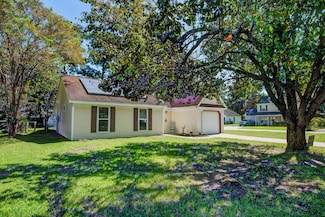 100 Tanager St, Summerville, SC 29483