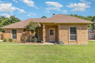 5409 Stagetrail Dr, Arlington, TX 76017