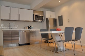 700 16th St Unit 201, Miami Beach, FL 33139