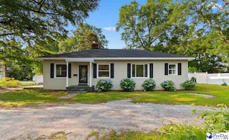 611 W Home Ave, Hartsville, SC 29550