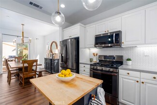 54 Bower Tree, Irvine, CA 92603