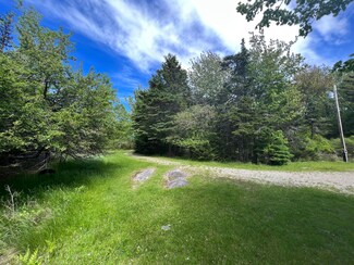 20 N Stonington Rd, Stonington, ME 04681